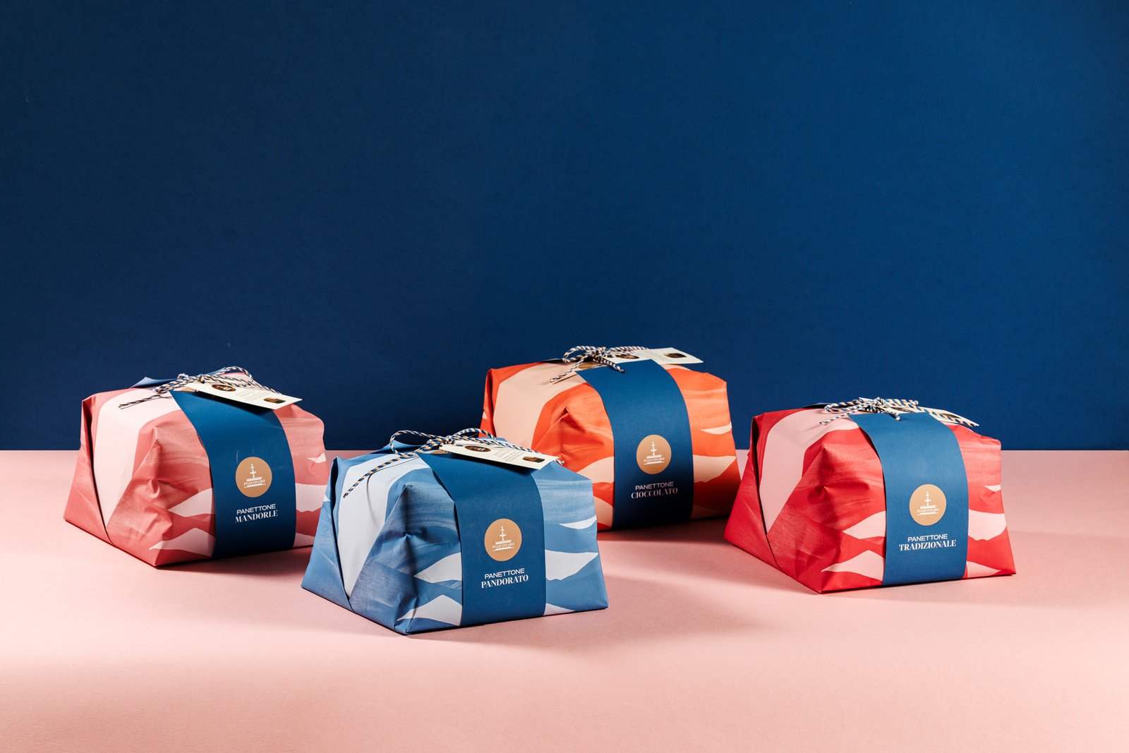 Panettones Fiasconaro presentados en sus envoltorios de regalo
